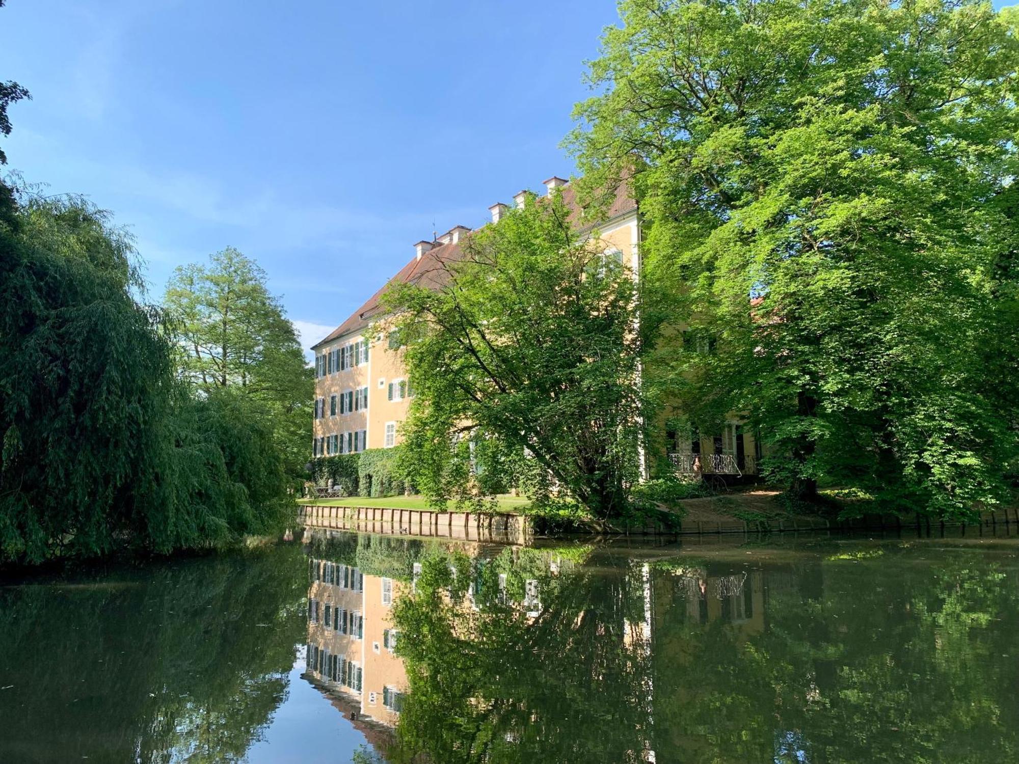 Wohnen Im Wasserschloss Sandizell Schrobenhausen Exterior photo