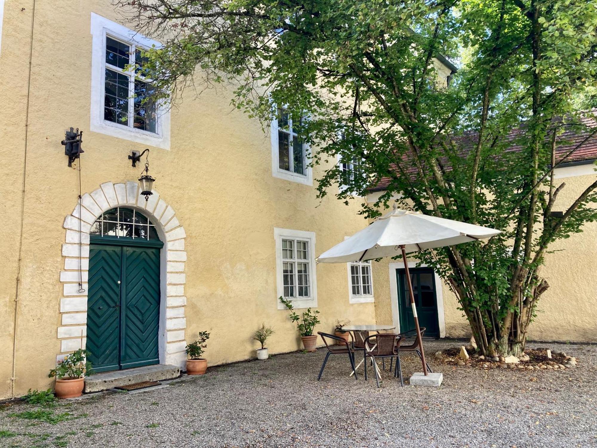 Wohnen Im Wasserschloss Sandizell Schrobenhausen Exterior photo